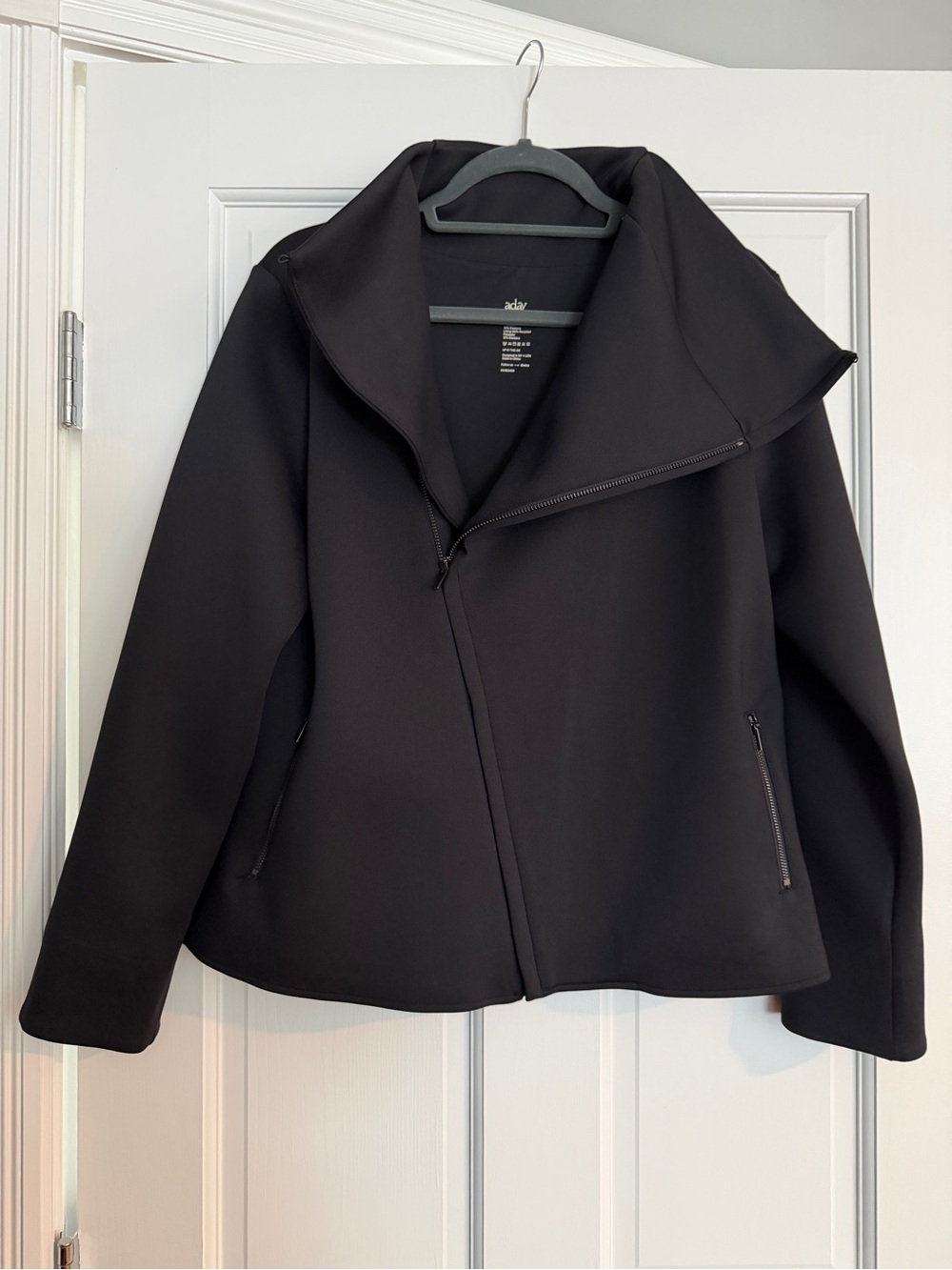 ADAY Up in the Air Jacket Black XL Asymmetrical Zip Stretch Travel Jacket